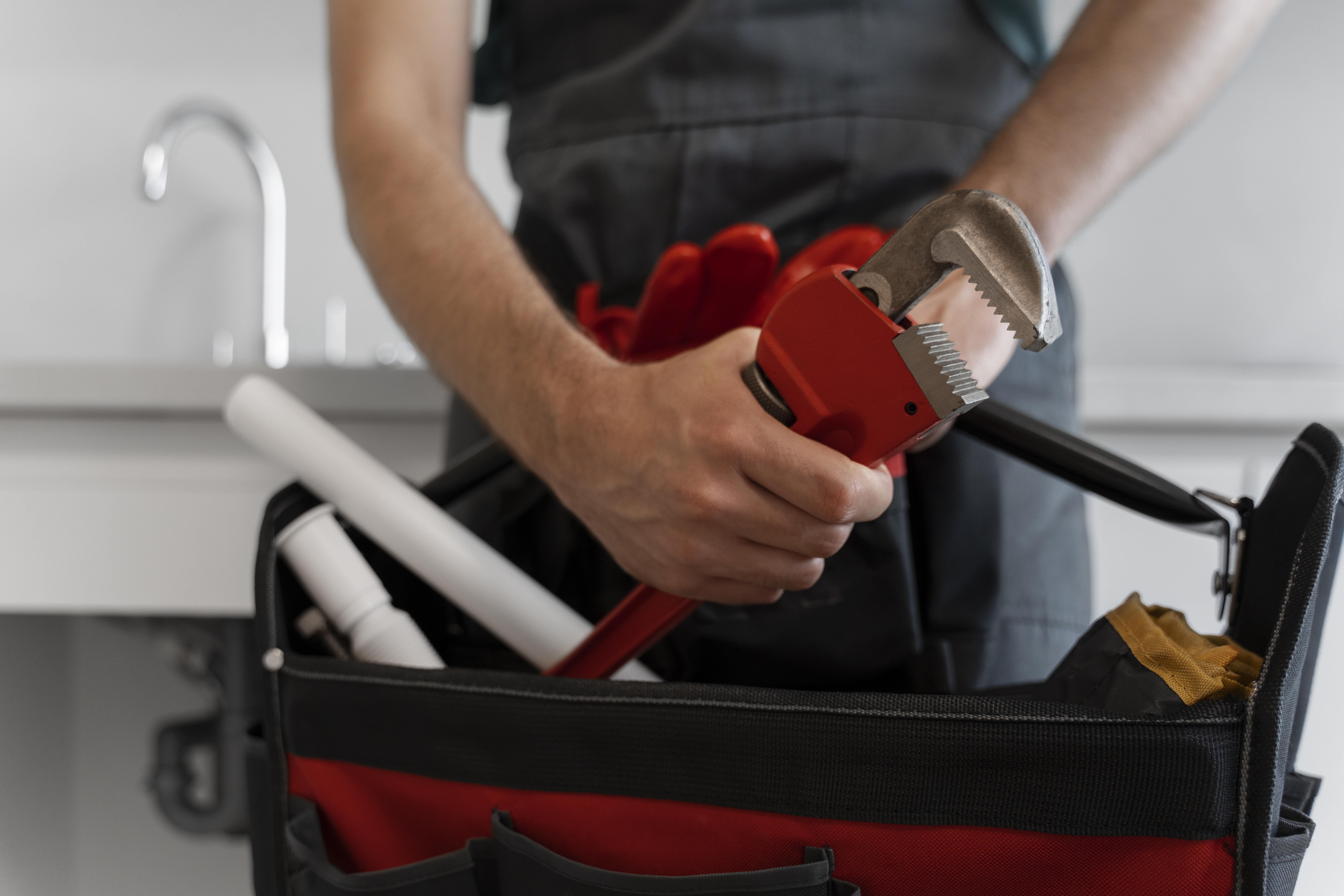 When to Call a 24-Hour Plumber in Dubai | Emergency Plumbing Guide